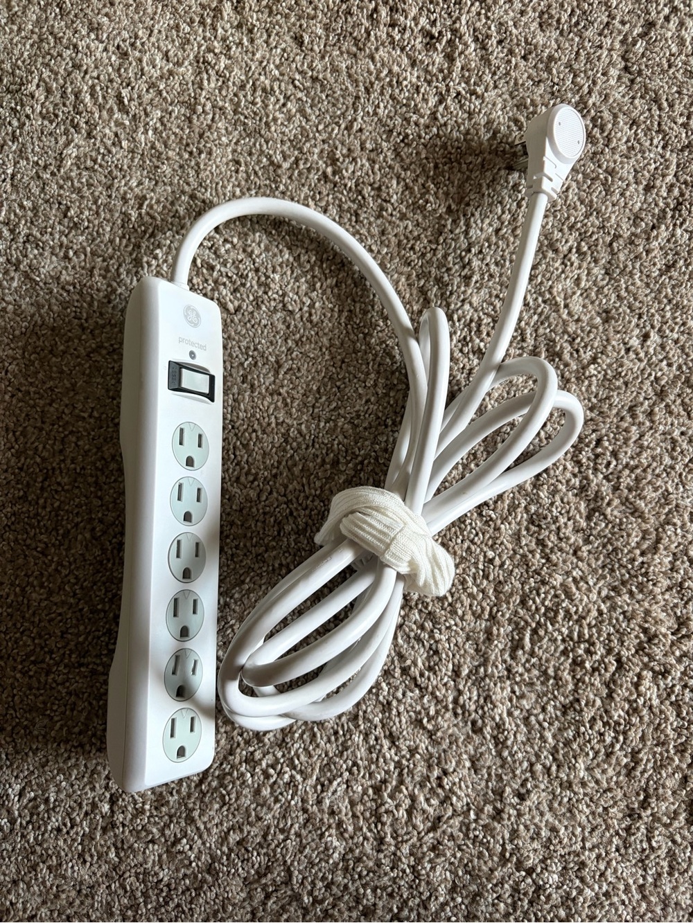 White Surge Protector Power Strip with 6 Outlets